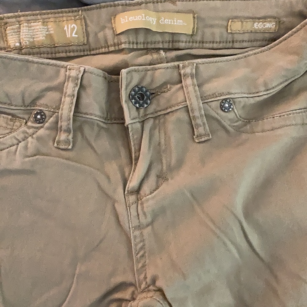 Khaki colored super slim jagging Bleuogy denim